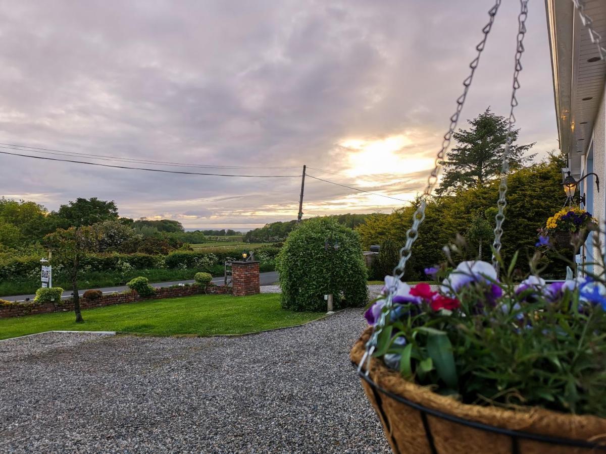 Bed and Breakfast Rest A While Bushmills Exteriér fotografie